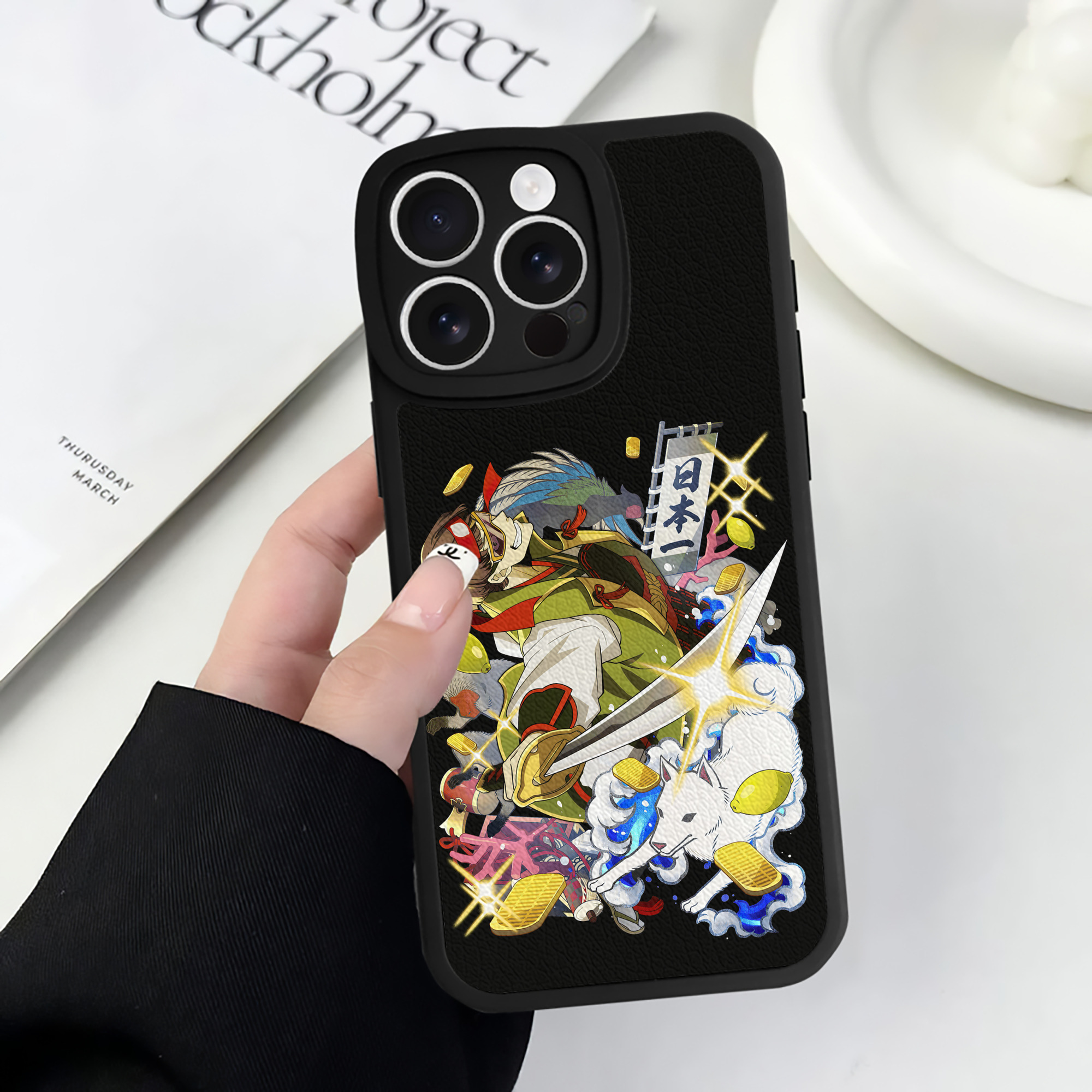 （画像用） 文豪ストレイドッグス Bungo Stray Dogs 【iPhone 16シリーズ対応】シリコンスマホケース（レザー調） 材質：シリコン